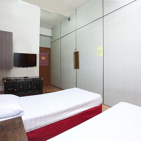 קוטה בארו Oyo 89755 D&D Budget Inn מראה חיצוני תמונה