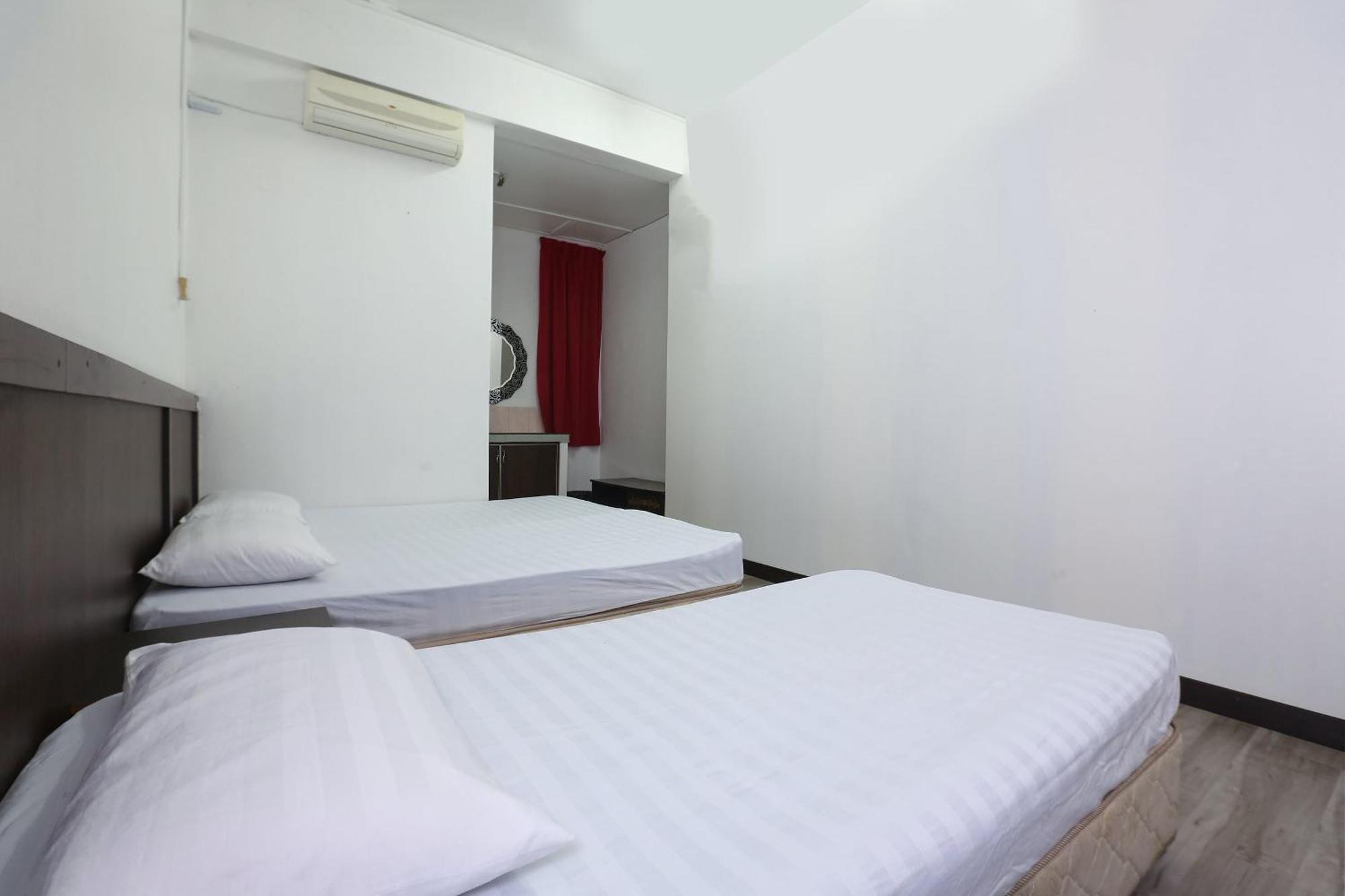 קוטה בארו Oyo 89755 D&D Budget Inn מראה חיצוני תמונה