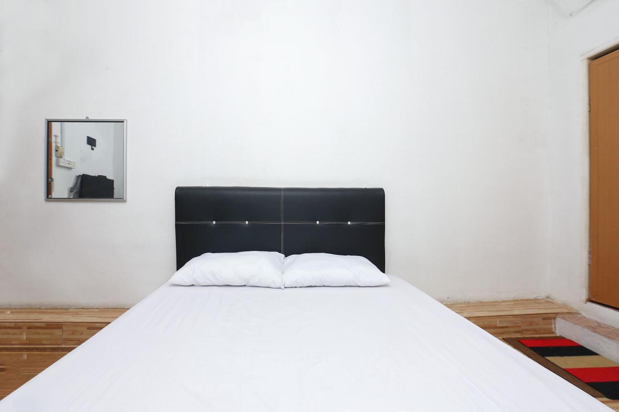 קוטה בארו Oyo 89755 D&D Budget Inn מראה חיצוני תמונה